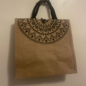 Tote bag